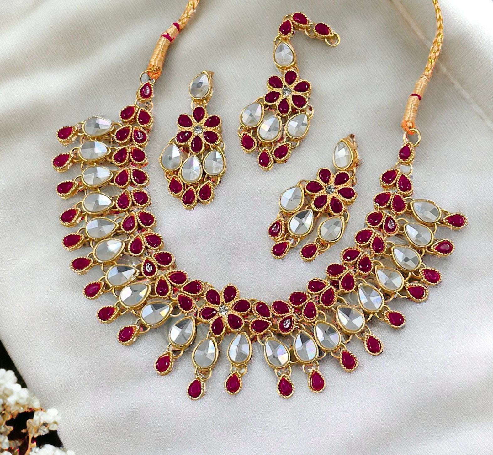 Tear Floral Necklace Se