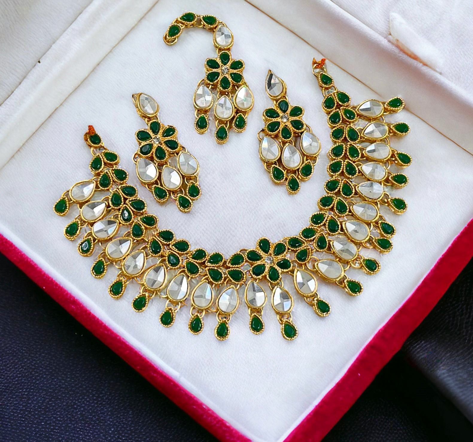 Tear Floral Necklace Se