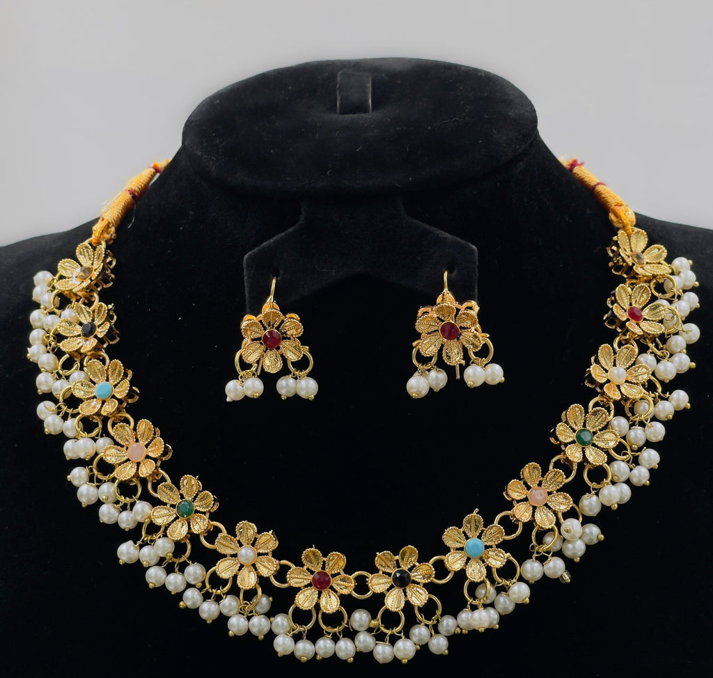 Floral Necklace Set