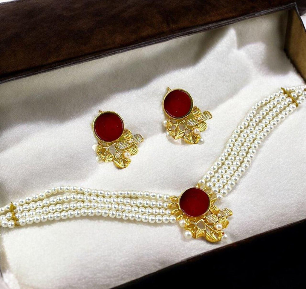 Golden Circle Floral Choker Set