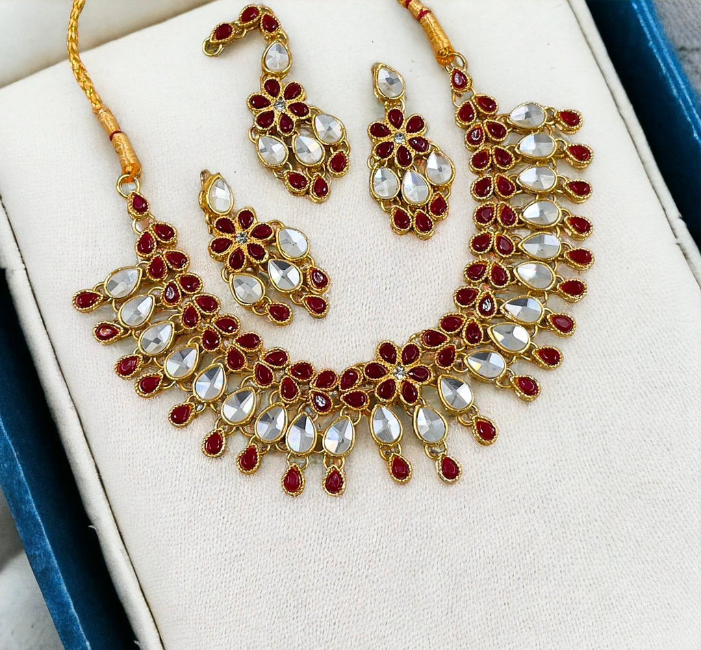 Tear Floral Necklace Se