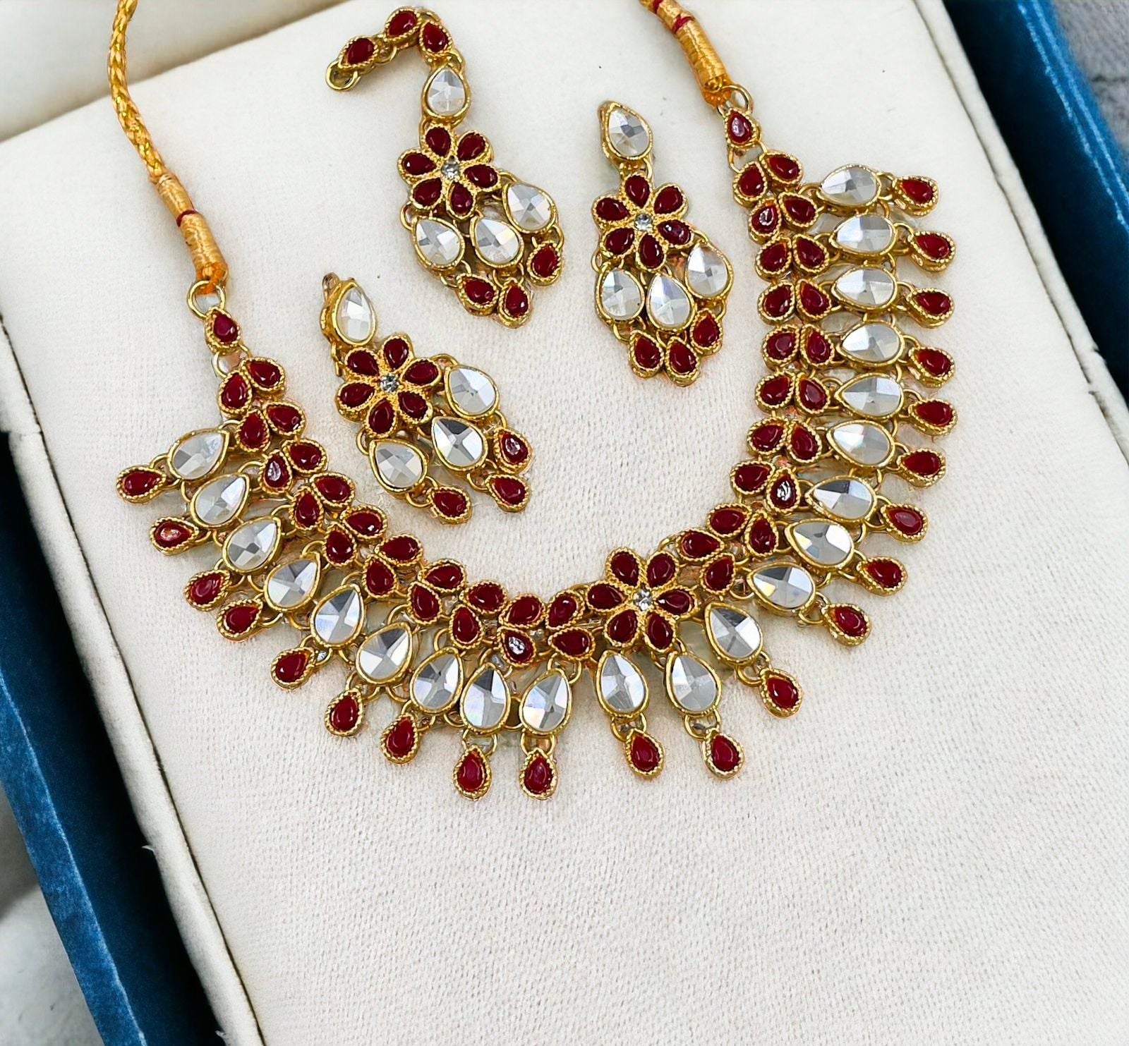 Tear Floral Necklace Se